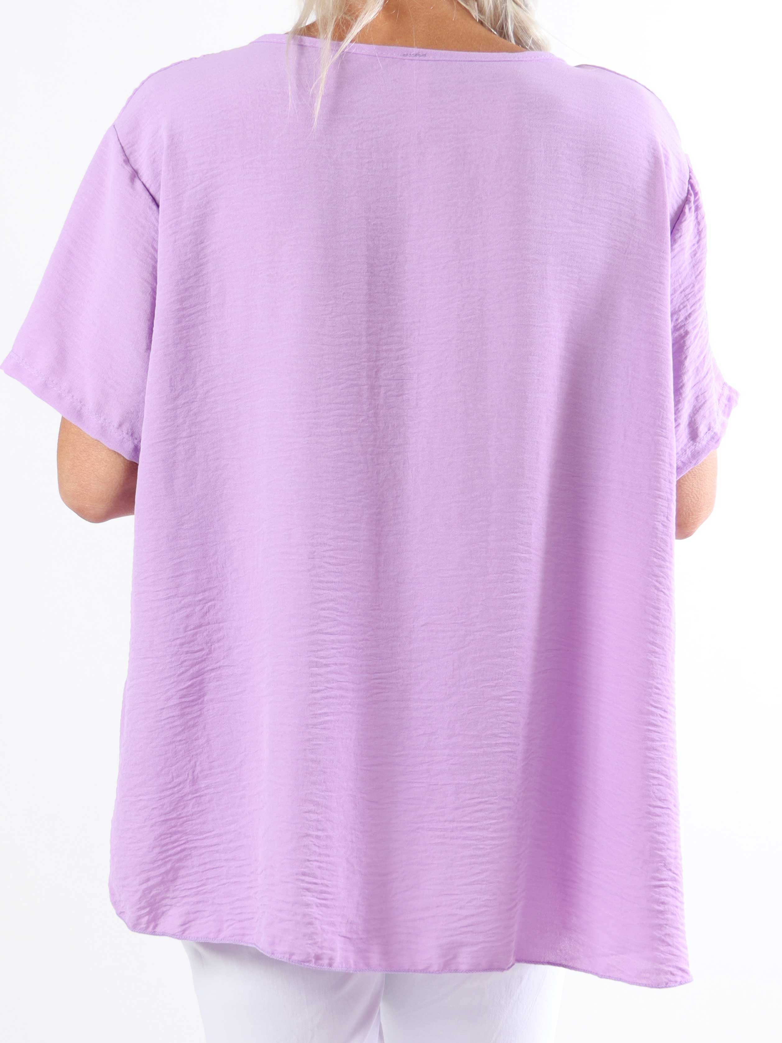 Camilia - Söt plisserad plus size-blus med liten ärm